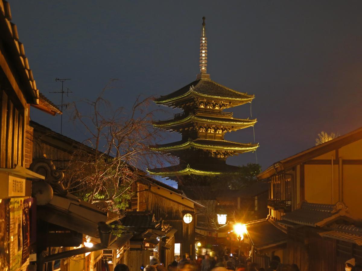 Guesthouse Higashiyama Кіото Екстер'єр фото