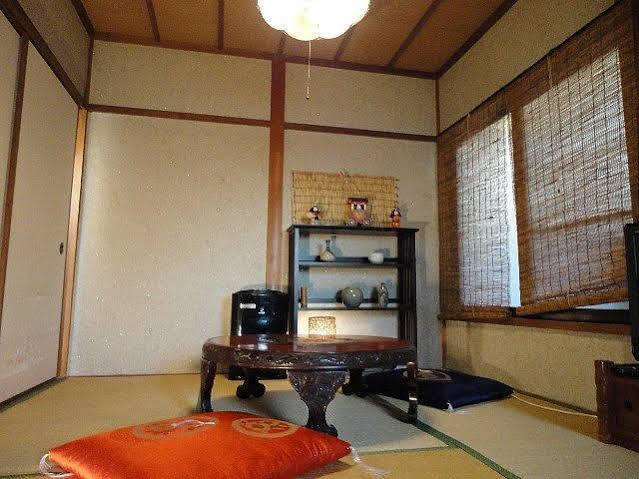 Guesthouse Higashiyama Кіото Екстер'єр фото